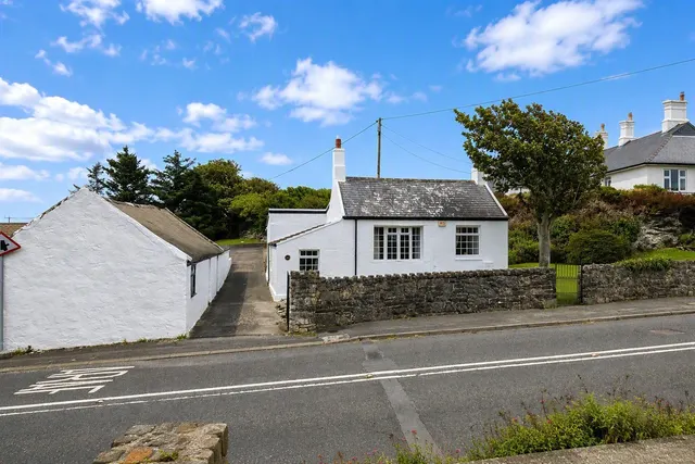 Lon St. Ffraid, Trearddur Bay, LL65, photo 1