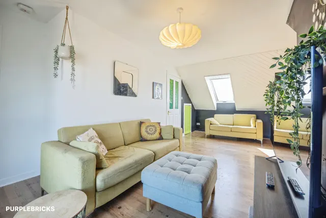 Main Street, Broxburn, EH52, photo 3