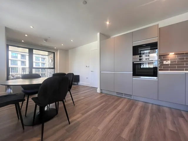 Garwood Crescent, Juniper Crescent, SE10, photo 2
