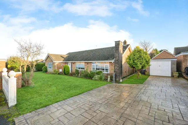 Lenacre Avenue, Whitfield, Dover, Kent, CT16, photo 1