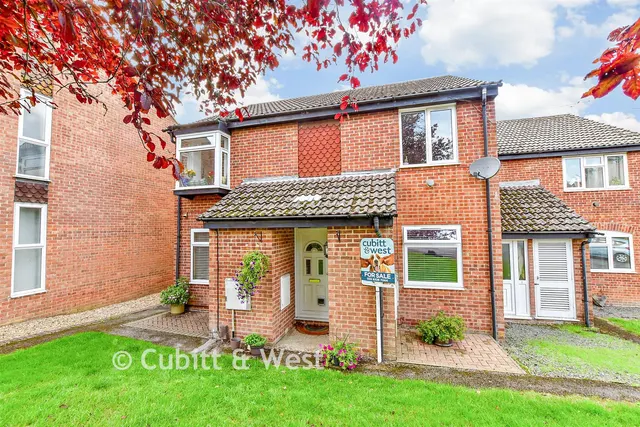 Meon Close, Waterlooville, PO8, photo 1