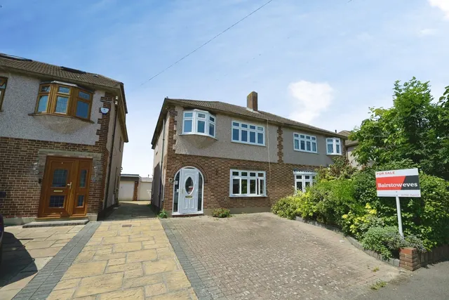 Dee Way, Romford, RM1, photo 1