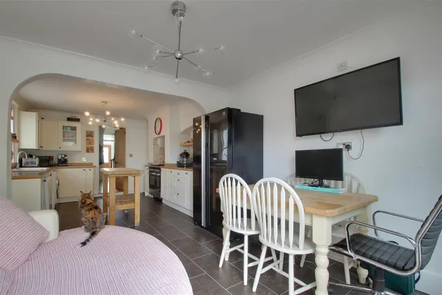 Photo 3 — Northcourt Road, Worthing