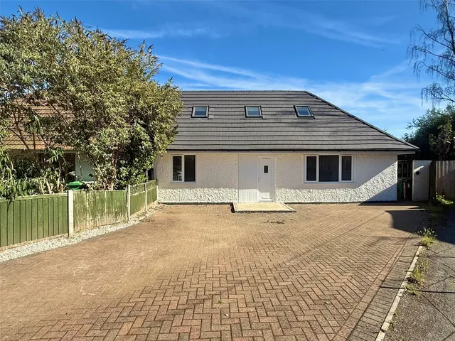 Averton Square, Wollaton, NG8, photo 1