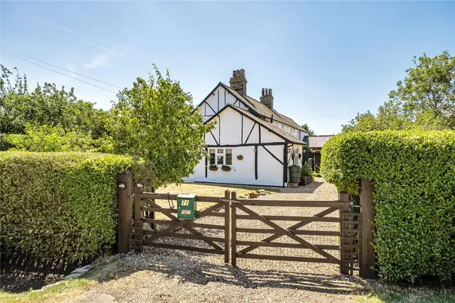 Grange Road, Blunham, MK44, photo 1