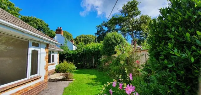 Cottagers Lane, Hordle, SO41, photo 1