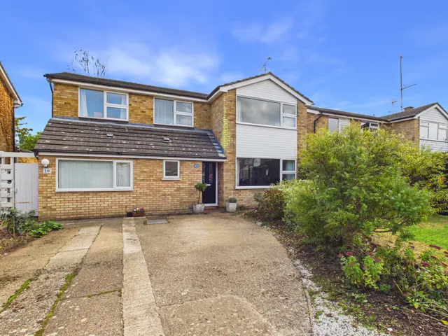 Dryden Crescent, Stevenage, SG2, photo 1
