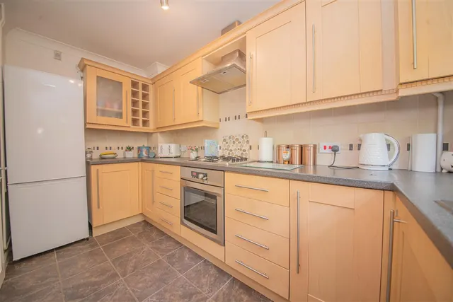 Photo 3 — Ainsley Gardens, Eastleigh, SO50 4NX