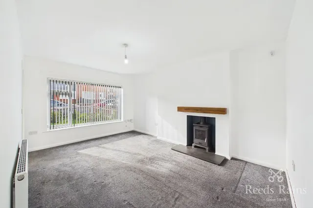 Lyndale Grove, Normanton, WF6, photo 2