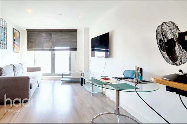 Cross Green Lane, Leeds, LS9, photo 2