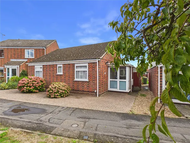 Dains Place, Trimley St. Mary, IP11, photo 1