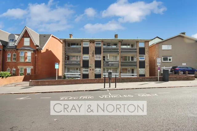 Outram Road, East Croydon, CR0 6XE, photo 1