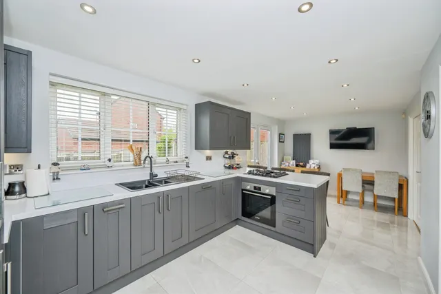 Whitehaven Grove, Chellaston, DE73, photo 2