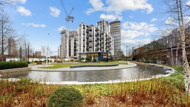 Fountain Park Way, White City, W12, photo 2
