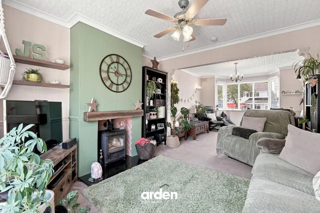 Windmill Avenue, Rednal, B45, photo 2