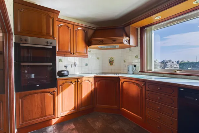 Woodend Crescent, Aberdeen, AB15, photo 3