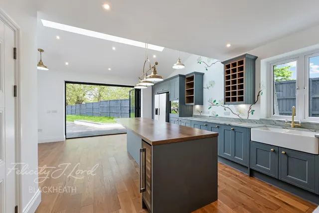 Cleanthus Road, London, photo 1