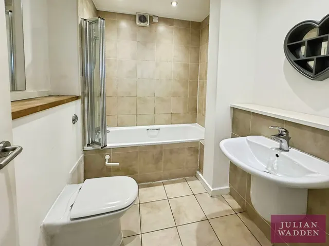 Barlow Moor Road, Chorlton, M21, photo 3