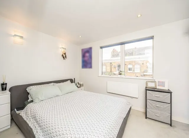 Photo 3 — Bellefields Road, Stockwell, SW9