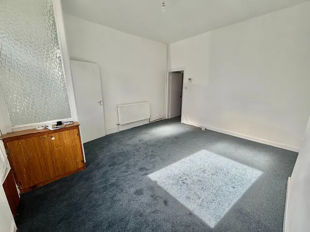 Photo 3 — Huxley Street, Oldham, OL1