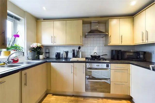 Benham Drive, Spencers Wood, RG7, photo 3