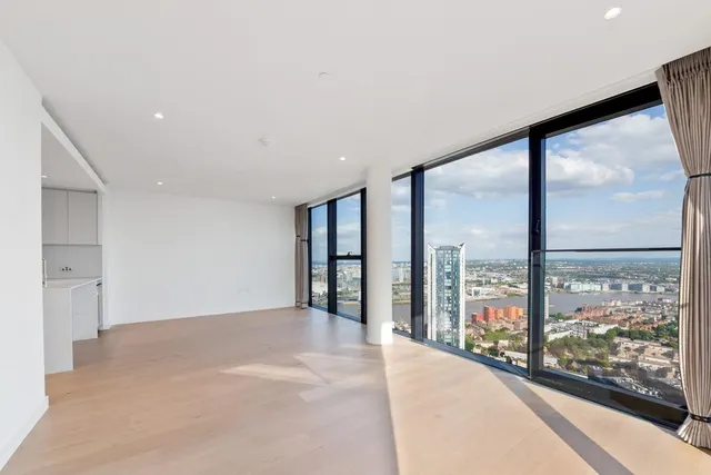Hampton Tower, London, E14, photo 1