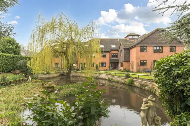 Reading Road, Wokingham, RG41, photo 1