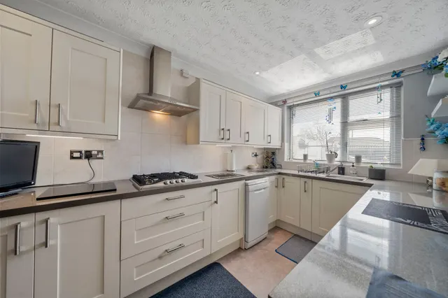 Photo 3 — Aviemore Close, Ashton-In-Makerfield, Wigan, Wigan, WN4 0RY