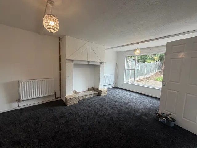 St Kenelms Close, B70, photo 2