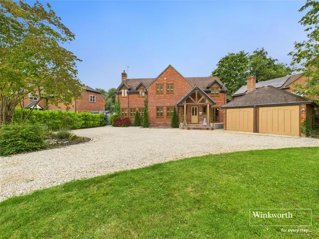 Photo 2 — Dewe Lane, Burghfield, Reading, Berkshire, RG30
