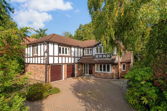 Elm Rise, Prestbury, SK10, photo 1