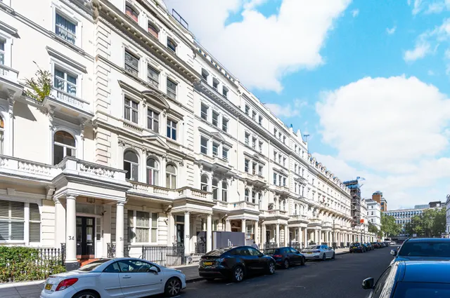 London, SW7, photo 1