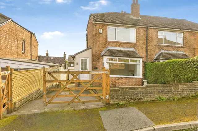 Deyne Road, Netherton, HD4, photo 1