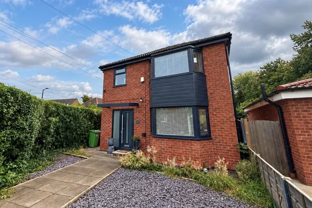 Brookfield Road, Cheadle, photo 1
