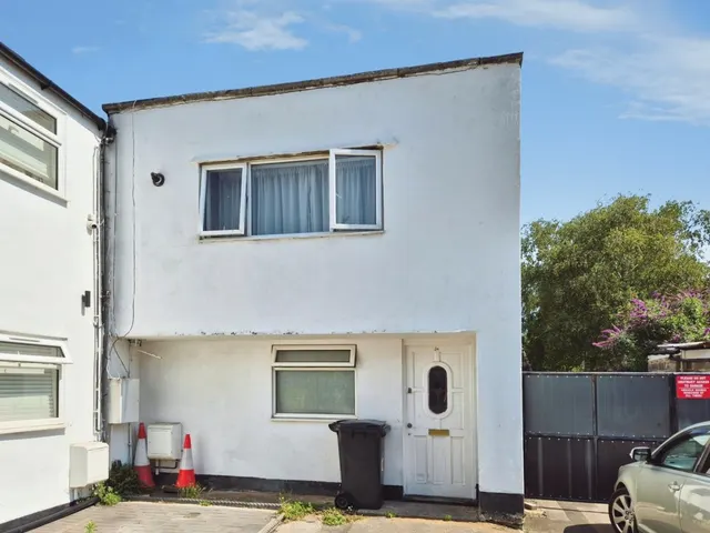 Melbourne Street West, Gloucester, Gloucestershire, photo 1