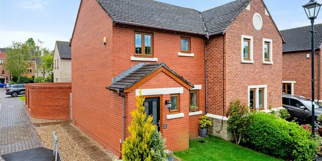 Guinea Hall Mews, Banks, PR9, photo 1