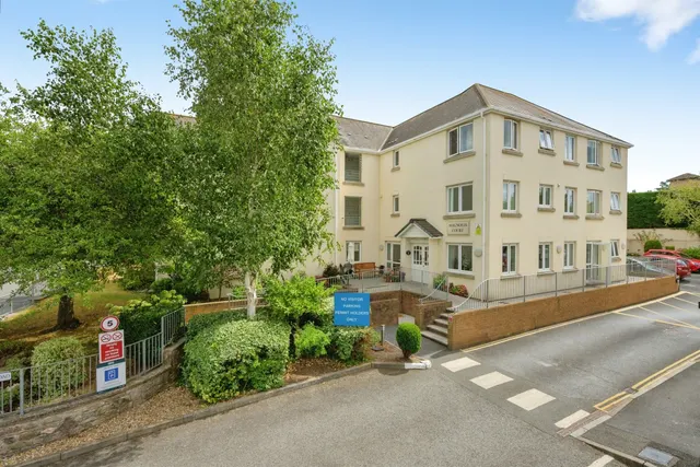 Horn Cross Road, Plymouth, PL9, photo 1