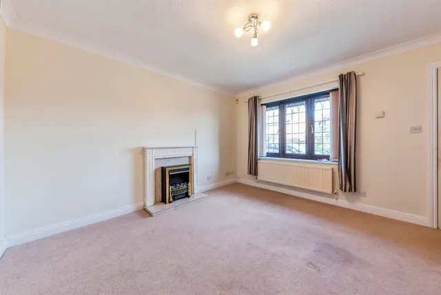 Photo 3 — Worcester Road, Grantham