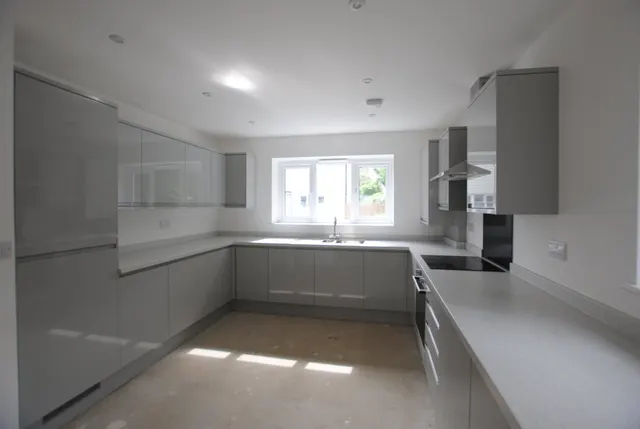 Photo 3 — Safety Bay Close, Rochester, Kent, Kent, ME1 3FA
