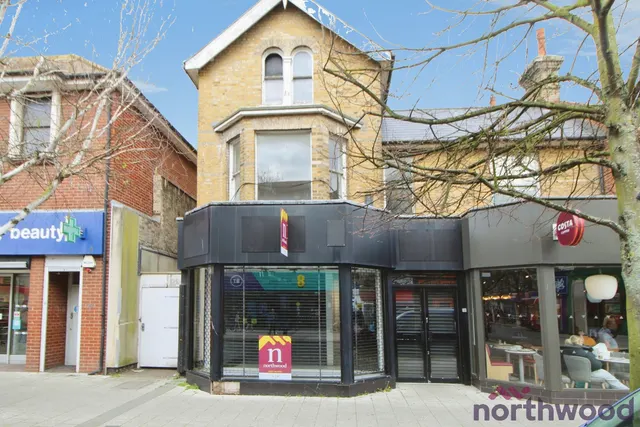 Pier Ave, Clacton-On-Sea, CO15, photo 1