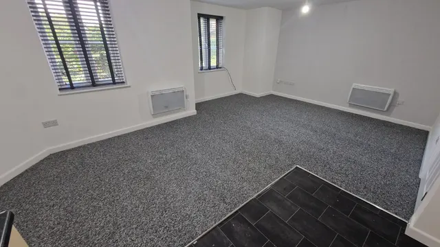 Hilton Place, Bilston, WV14, photo 2