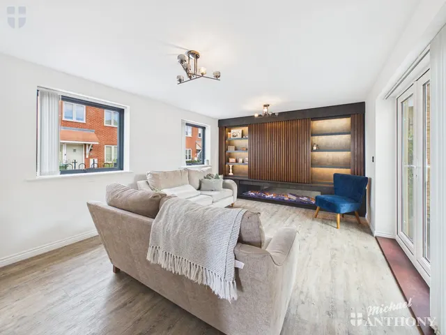 Sierra Drive, Aylesbury, HP18, photo 2