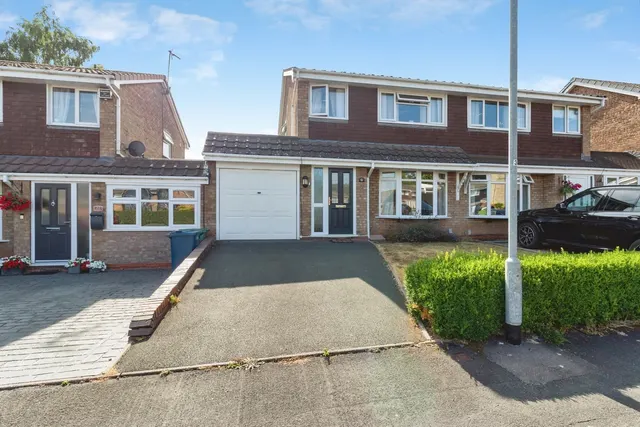 Rowan Glade, Stafford, Staffordshire, ST17, photo 1