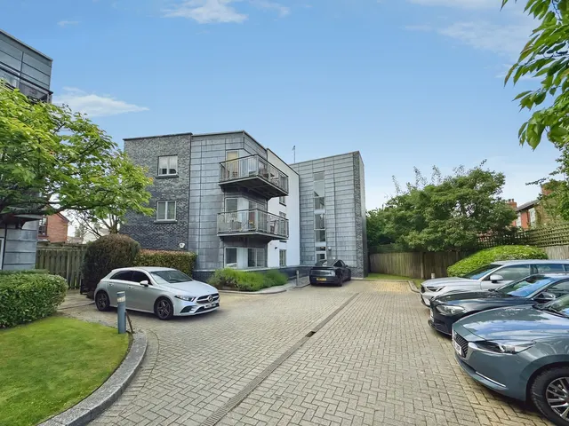 Barlow Moor Road, Chorlton, M21, photo 1
