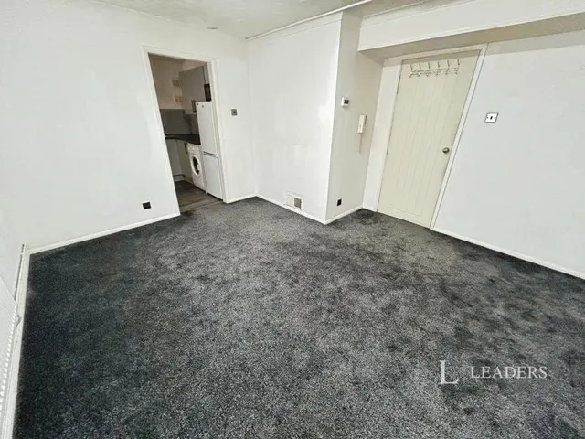 Tilton Court, Peterborough, PE1, photo 3