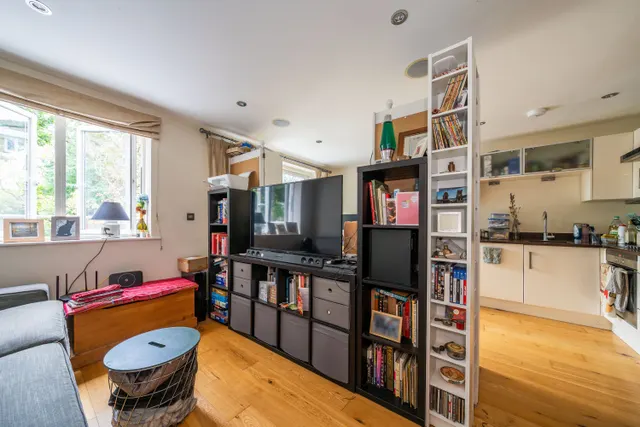 Photo 2 — Upper Richmond Road, London, SW15