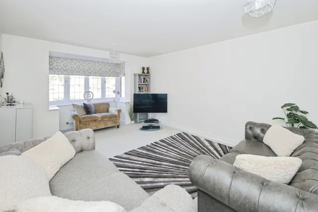 Martin Drive, Kenilworth, CV8, photo 3