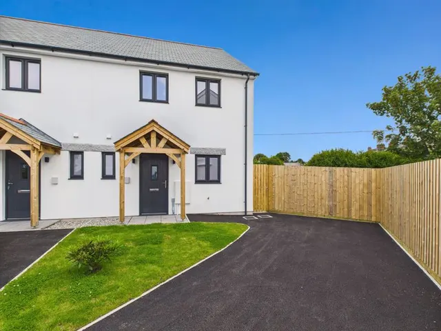Teg Lowarth Southgate Street, Redruth, photo 1