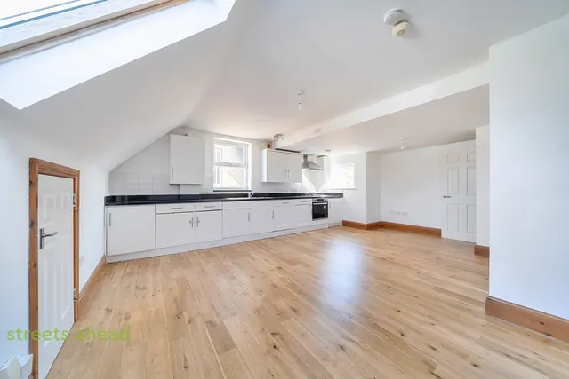 Clifton Road, London, SE25, photo 2