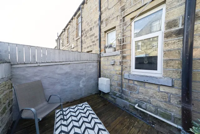 Photo 2 — The Gables, Keighley